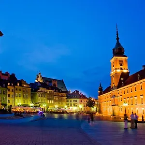 Bed & Breakfast Castle, Warszawa